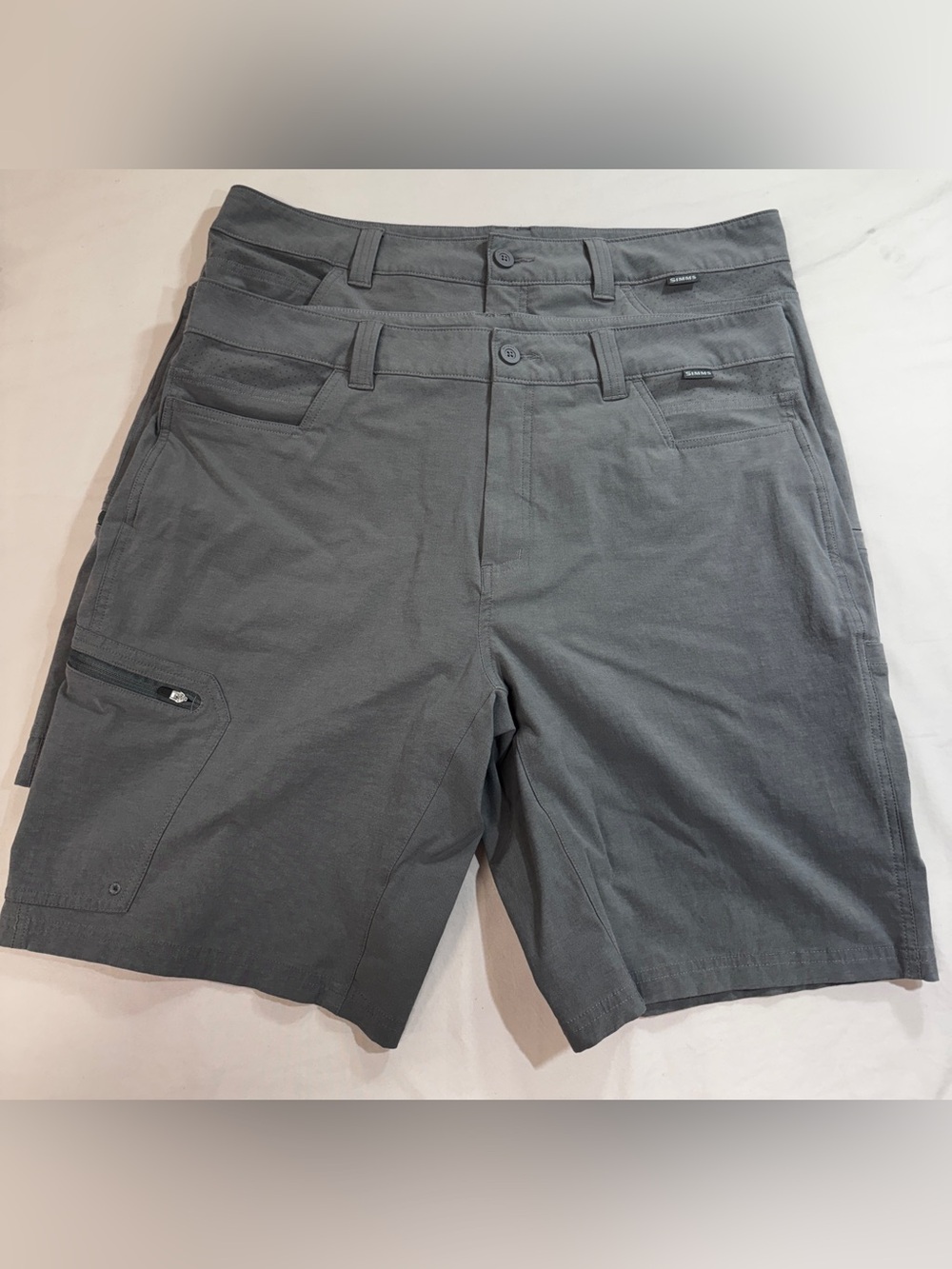 Simms Challenger Shorts Mens 38 Fishing Cargo Stretch Performance Gray Lot Of 2